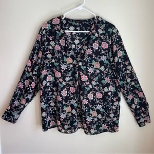 Banana Republic Black Floral Split Neck Blouse Size Large